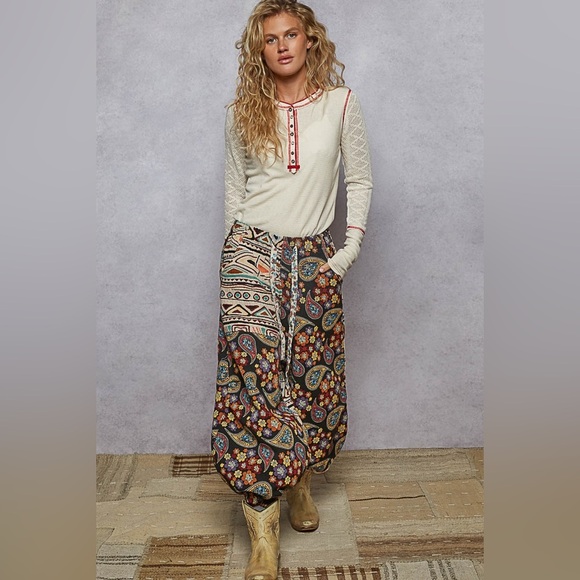 POL Multicolor Paisley Aztec Patterned Joggers - Picture 2 of 4